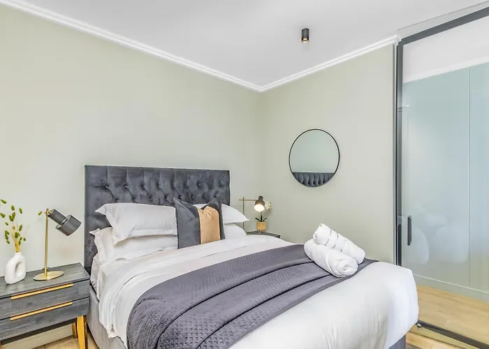Exclusive Apartment, Ellipse
