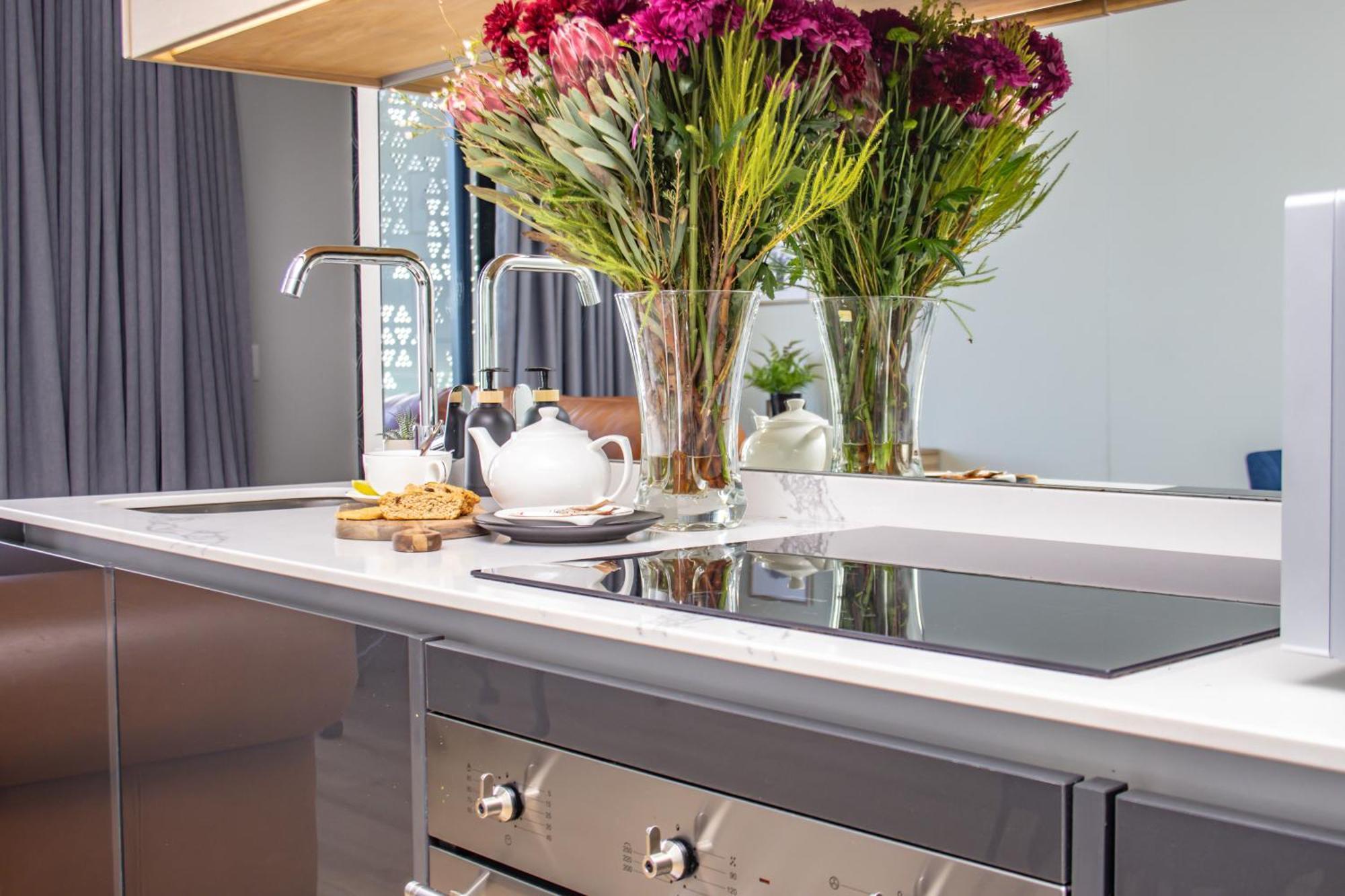 Exclusive Apartment, Ellipse